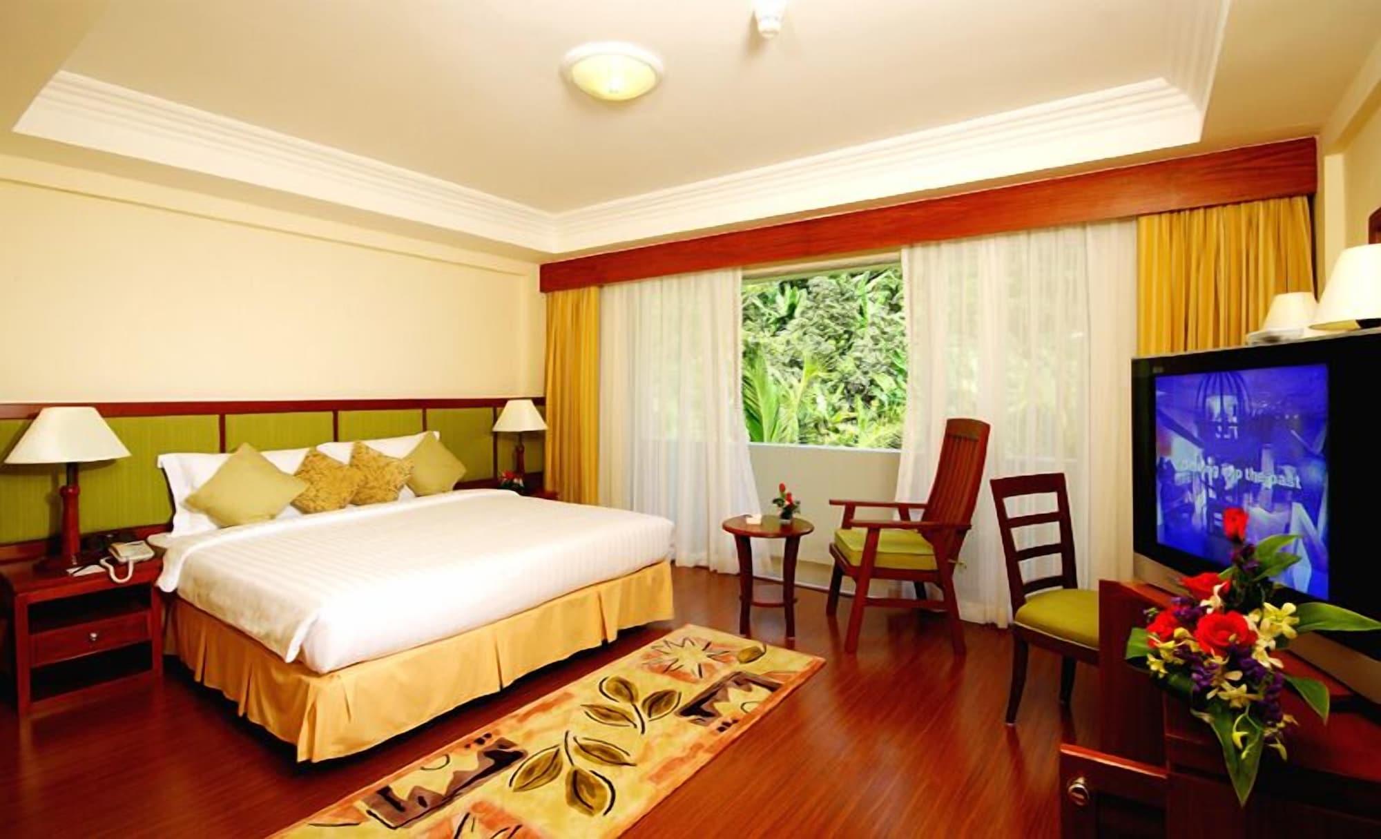 Kalim Resort Patong Eksteriør bilde