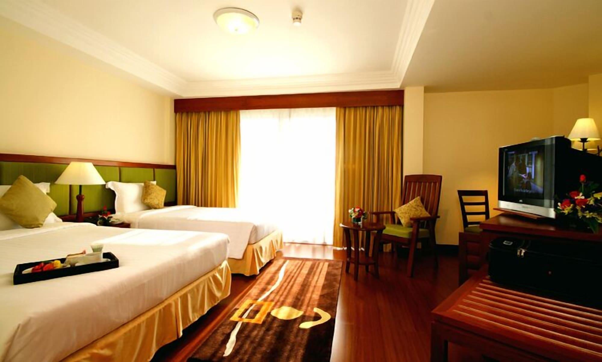 Kalim Resort Patong Eksteriør bilde